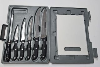 Set de Cuchillos con Tabla