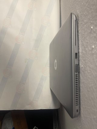 Portátil HP con 8GB RAM y 256GB SSD MUY NUEVO