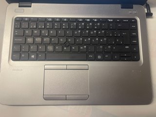 Portátil HP con 8GB RAM y 256GB SSD MUY NUEVO