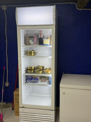 Nevera expositora refrigerada