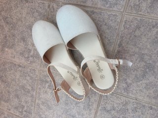 Esparteñas cuña cerrada beige talla 35