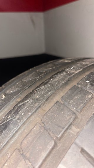 Neumático Pirelli