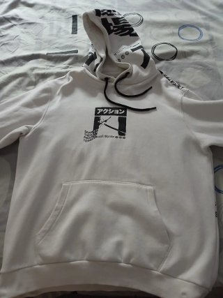 Sudadera Berstha Blanca y Negra.