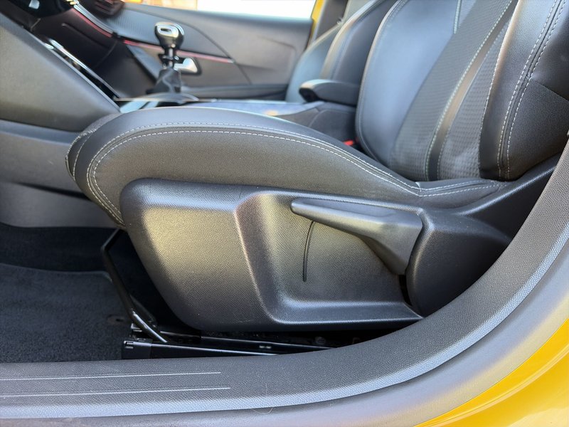 Peugeot 208 2020, foto 9