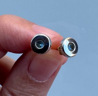 Pendientes de plata pequeños circonita azul.Nuevo