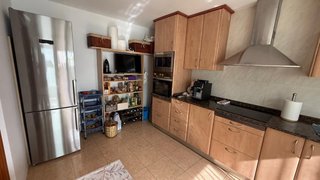Cocina completa madera y metal con marmol