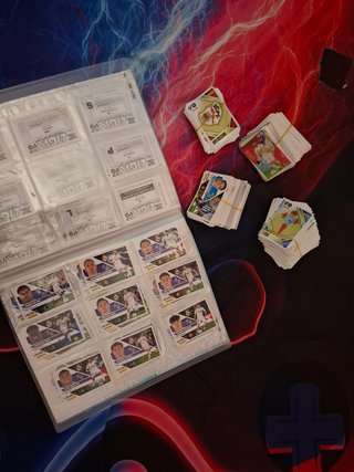 Lote cromos Liga Este 26-27