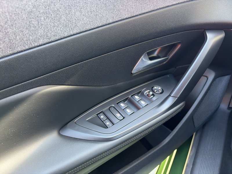 Peugeot 308 2022, foto 10