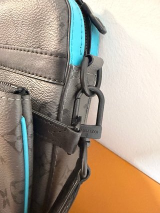 Bolso Louis Vuitton gris y azul