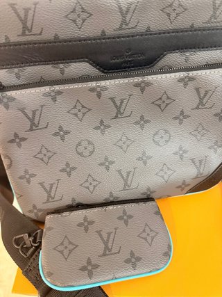 Bolso Louis Vuitton gris y azul