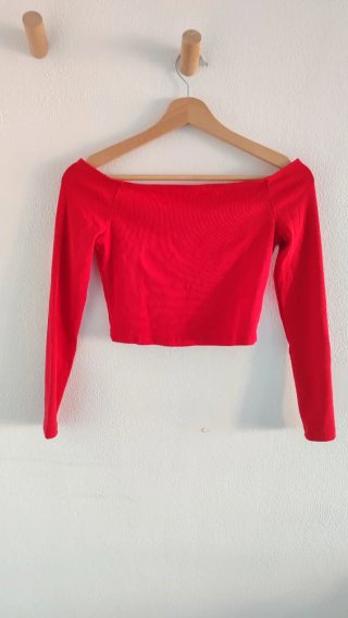 Top rojo manga larga escote barco