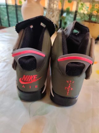 Jordan x Travis Scott Cactus Jack 6