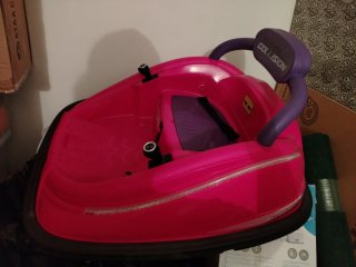 Coche teledirigido rosa
