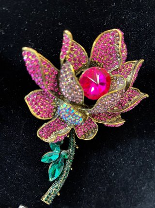 Broche Flor Pedrería Rosa y Verde