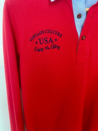 Polo manga larga rojo Talla 16 esta casi sin usar