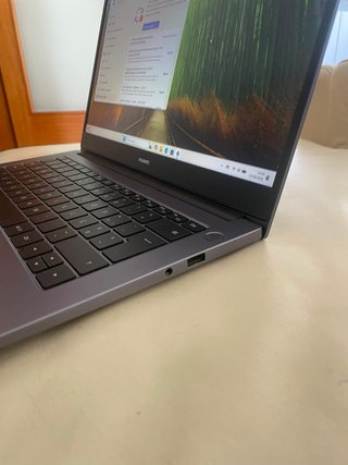 Huawei MateBook D 14 i5/8GB/512GB SSD
