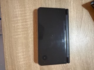 Nintendo DS Negra + Juegos