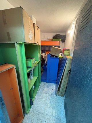 Mobiliario y accesorios para montaje de Tienda