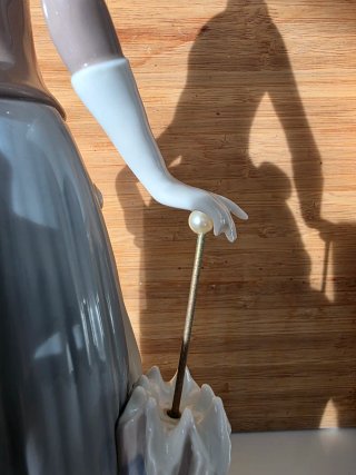Figura Lladro Dama del Boulevard