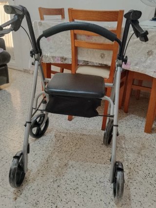 Andador plegable con bolsa sin usar