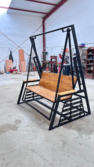 Columpio balancín de hierro y madera