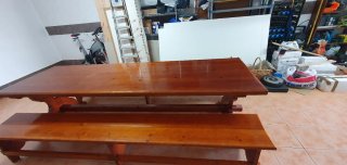 Mesa y bancos txoko madera maciza a medida ebanist