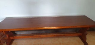Mesa y bancos txoko madera maciza a medida ebanist