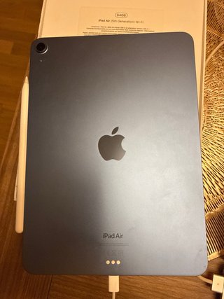 iPad Air 5ª Gen 64GB Wi-Fi Casi Sin Uso