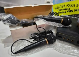 Amplificador Karaoke Boman MA-X116A + 2 Micrófonos