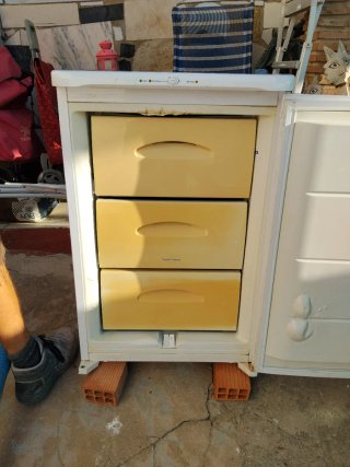 Congelador Indesit