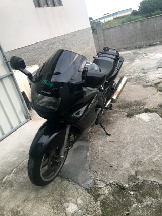 Kawasaki ZZR600 2005 Negra