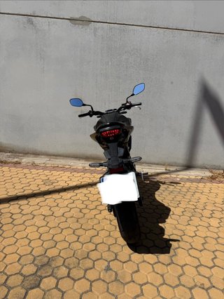 Honda CB 125 R 2019 Negra
