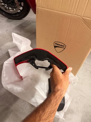 Colin deportivo Ducati Panigale V2