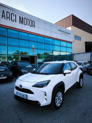 Toyota Yaris Cross 1.5 120H Business Plus