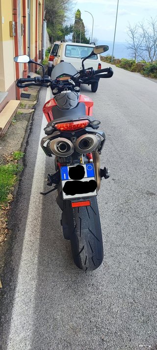 Ducati Hypermotard 796 - 2011