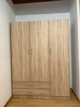 Armario 3 puertas 2 cajones madera
