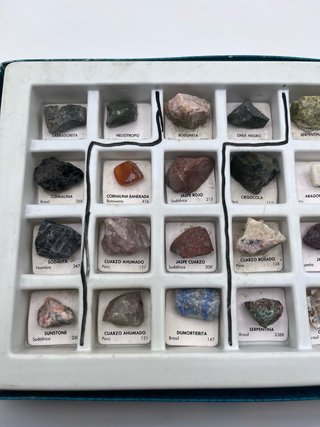 Collezione 24 Minerali Vintage Unica