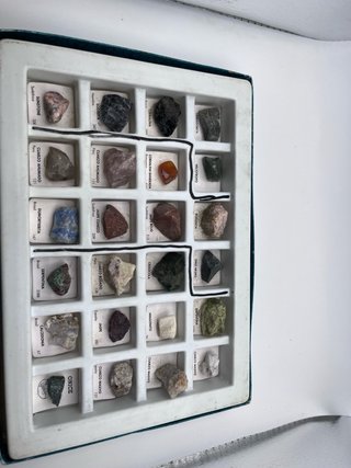 Collezione 24 Minerali Vintage Unica