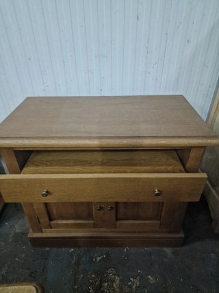 Aparador Bajo Roble 2 Puertas 2 Cajones | 70%