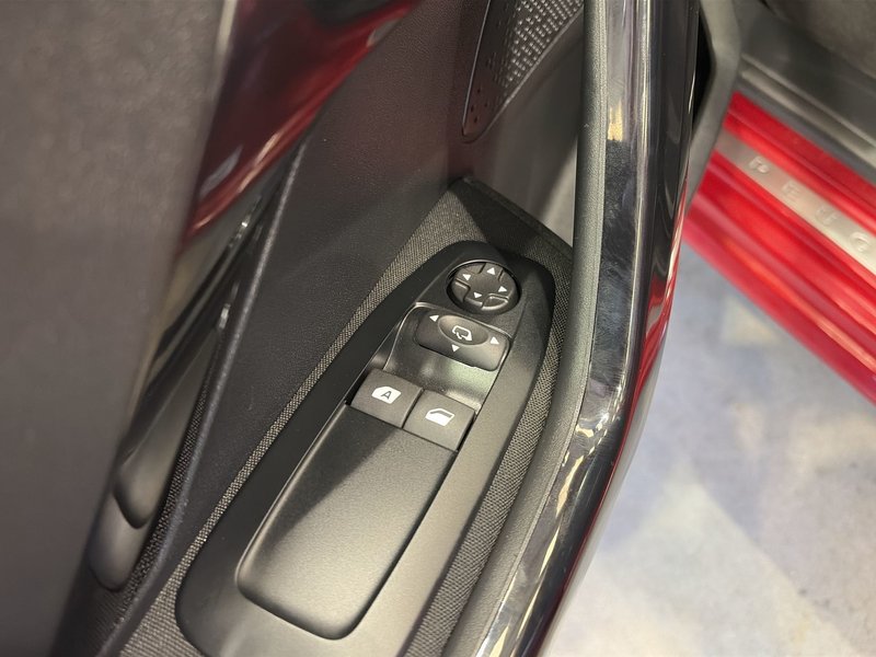 Peugeot 208 2019, foto 10