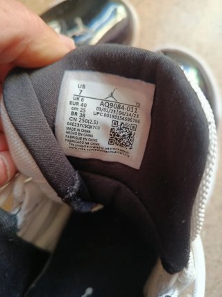 Nike Air Jordan Max Aura Negro/Blanco