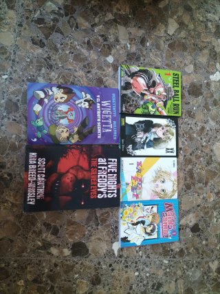 Lote mangas y libros variados