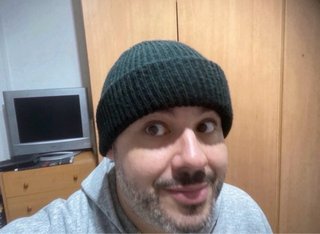Gorro de lana negro