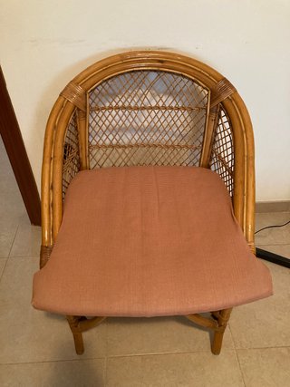 Sillón de mimbre artesanal