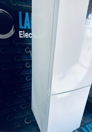 734.Frigorifico Combi Siemens No Frost 1,85x60 SM