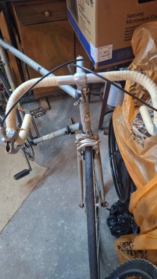 Bicicleta antigua de carretera