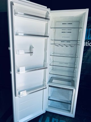 736.Frigorifico Vertical 1 Puerta Artica No Frost