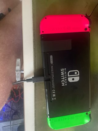 Nintendo Switch Verde y Rojo