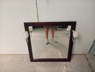 Espejo de baño con apliques