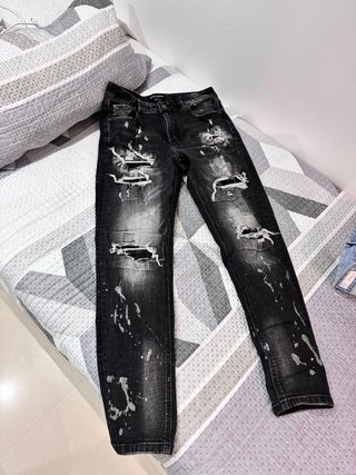 Pantalones Supply Demand rotos